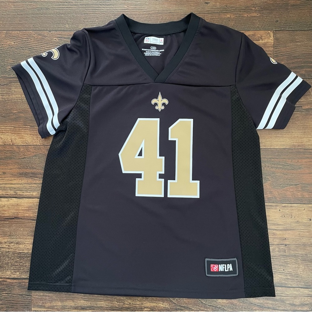 Women’s Saints jersey. Kamara. #41. Size Large. NFL.